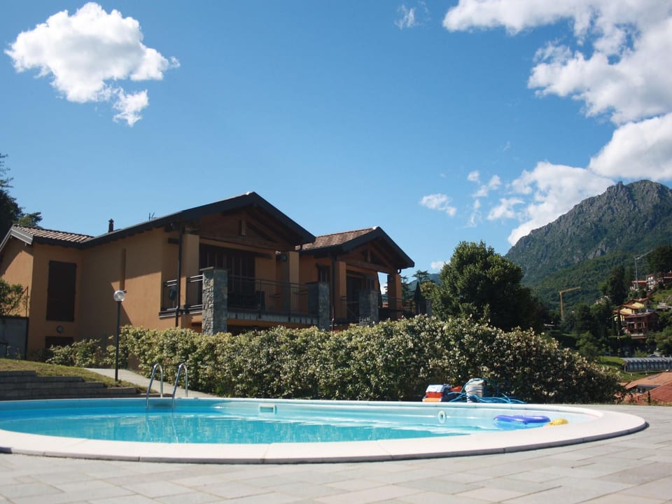 mit Gemeinschaftspool - Menaggio