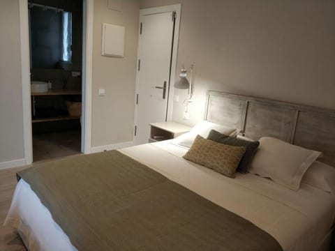 Apartment mit Meerblick, Terrasse und Schwimmbad
