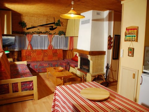 Charmantes Ferienhaus mit gemeinsamem Grill