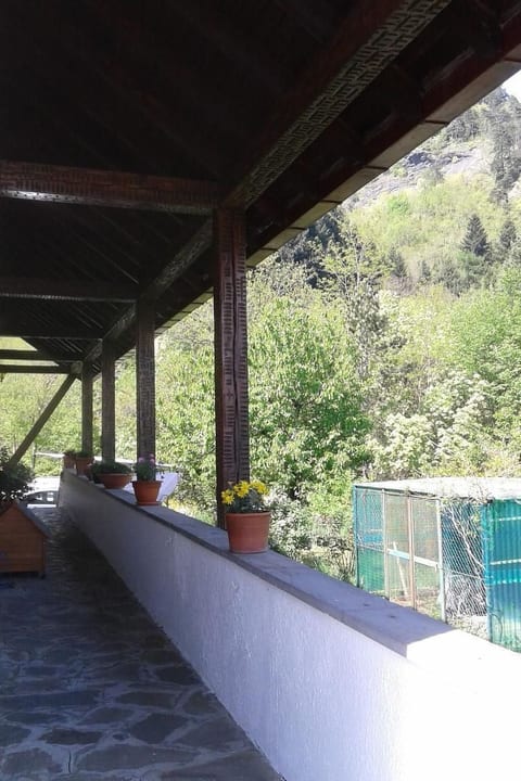Wohnung in Borzonasca mit Garten und Grill