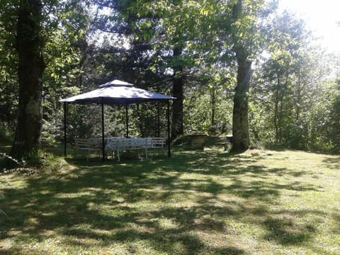 Wohnung in Borzonasca mit Garten und Grill