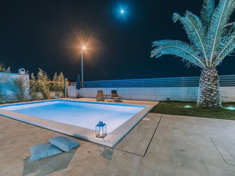 Haus in Novigrad mit privatem Pool