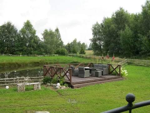 in Szopa mit Garten und Terrasse
