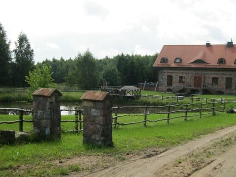 in Szopa mit Garten und Terrasse
