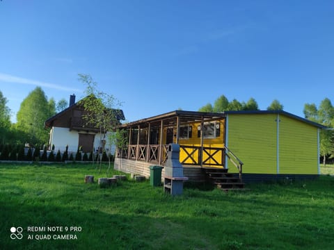 Ganzjahreshäuschen - gelb