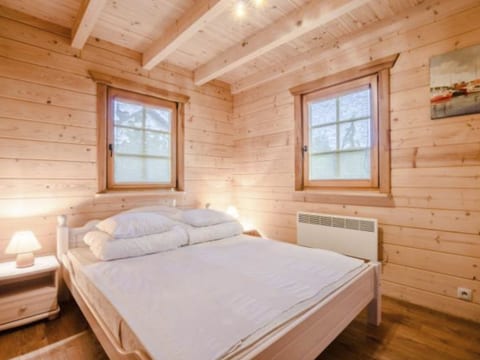 Charmantes Ferienhaus in Dębina mit Offenem Kamin