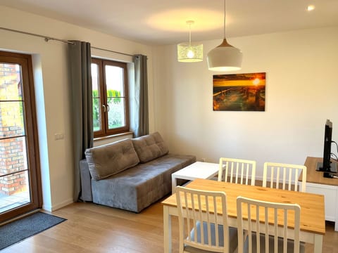 Komfortable Wohnung mit Garten, in der Nähe des Meeres