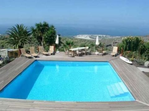 Schöne Finca Sanjuan mit Pool und Meerblick