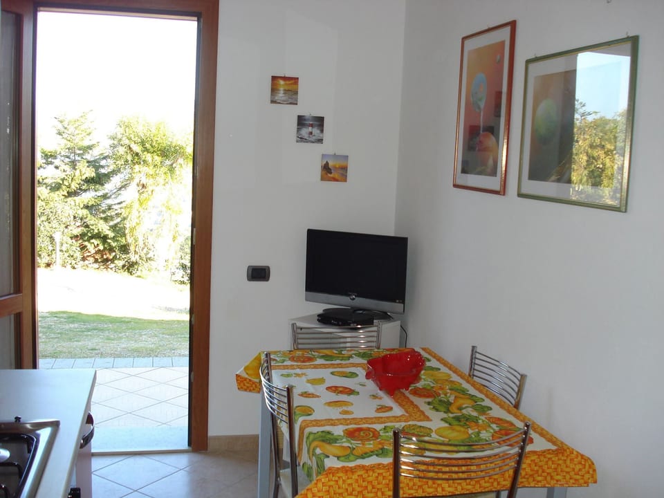 Gemütliches Appartement in Capoliveri mit Grill und Terrasse - Capoliveri