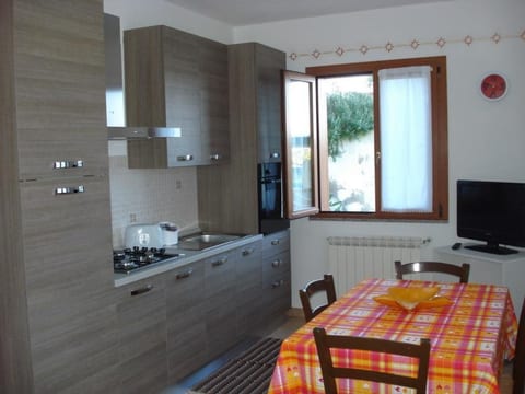 Appartement in Capoliveri mit Grill, Garten und Terrasse