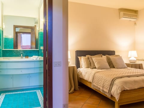Villa Battiato - Haus n Pool