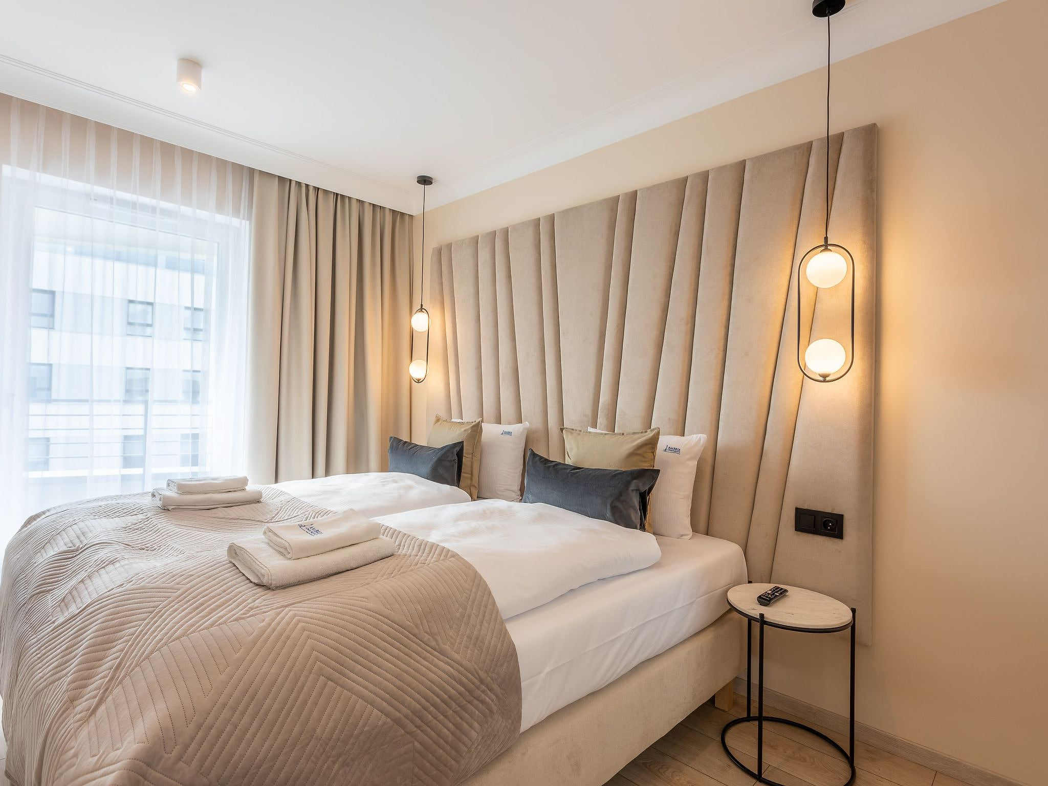 in den Sun Towers am Meer