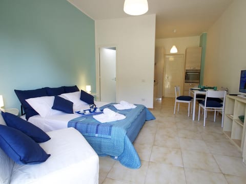 Taormina Studio 001