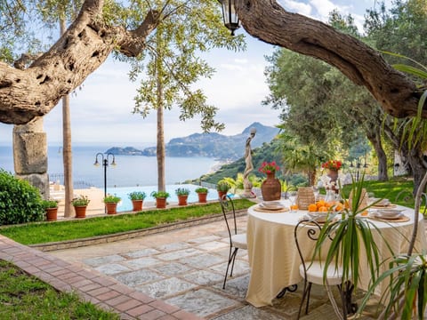 Villa Finù - Panoramavilla mit Pool