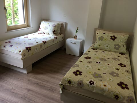 Wohnung Lapanja 2 mit Gemeinschaftsgarten