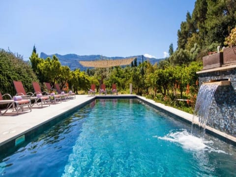 Ländliche Finca mit eigenem Schwimmbad