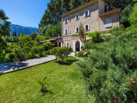 Ländliche Finca mit eigenem Schwimmbad