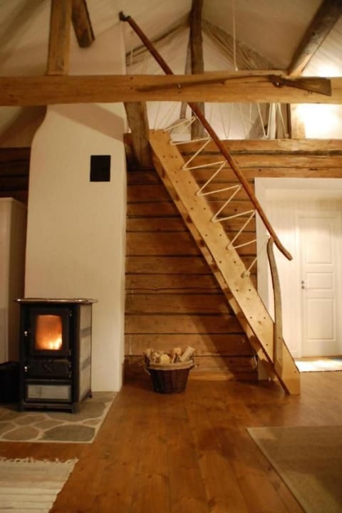 Charmantes Ferienhaus in der Wildnis Lapplands