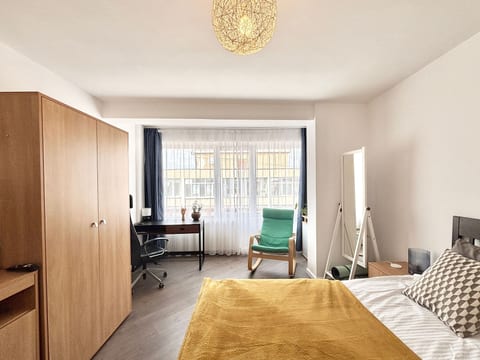 Opera Sunrise zentrale moderne Balkonwohnung