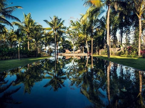 Villa mit Blick auf das Wasser