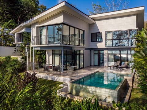 Ferienvilla "Villa 6" mit Infinity-Pool