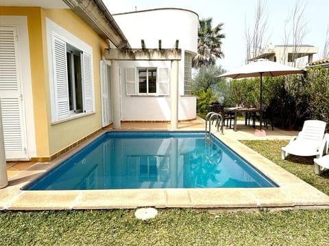 Villa "Estel" mit eigenem Schwimmbad