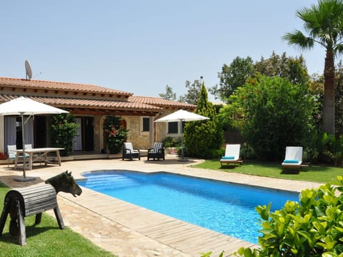 Villa Vista Verde mit Pool und Garten