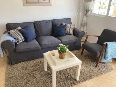 Appartement mit Dachterrasse und Balkon plus Gemeinschaftspool, in der Nähe von