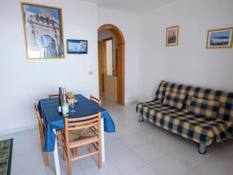 Appartement in Sciacca mit Terrasse und Garten