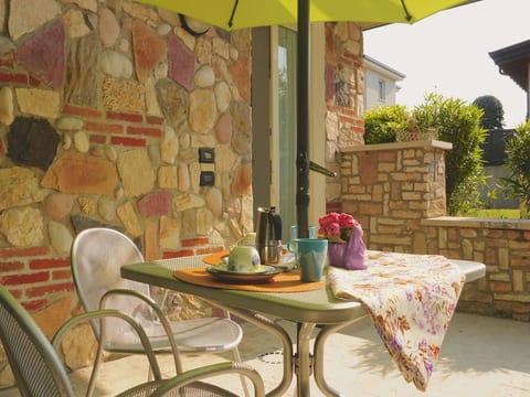 Wohnung 'Provence' mit eigener Terrasse