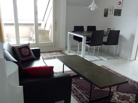 Apartment 360