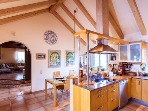 Strandnahes Ferienhaus Hibiscus mit privatem Pool