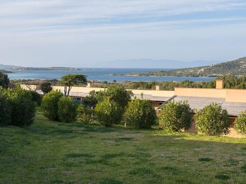Villa mit Garten und Meerblick