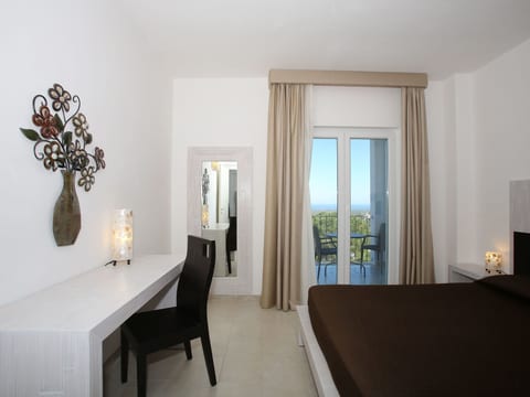 Villa Zeus - piscina panoramica - vista WOW!