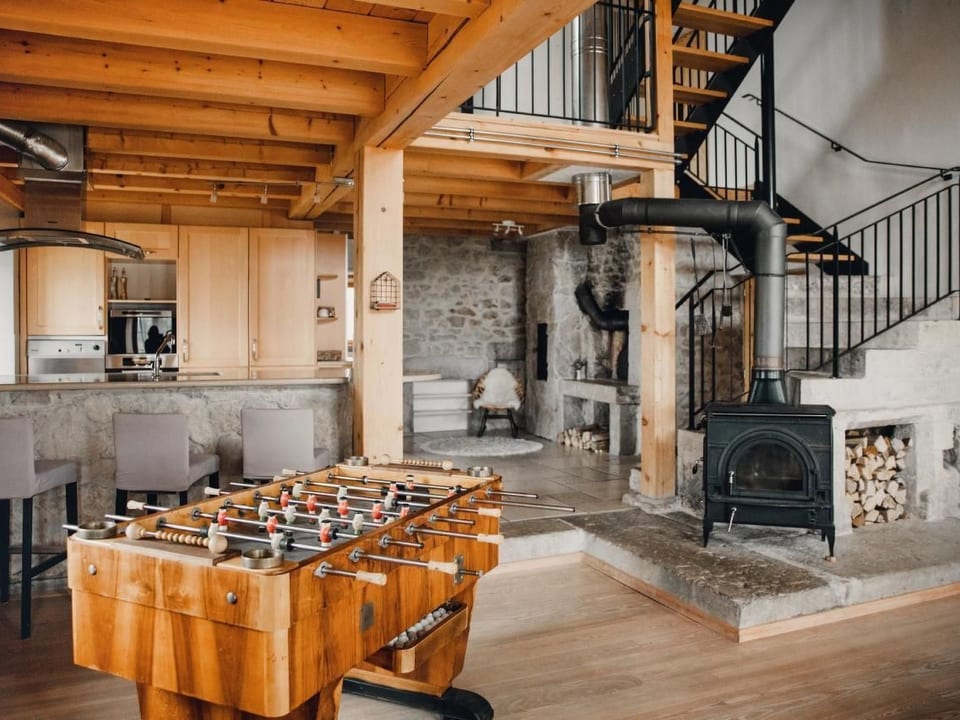 Wohnung in altem, renoviertem Bauernhaus - La Chaux-du-Milieu