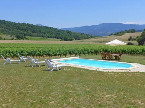 mit eigenem Pool