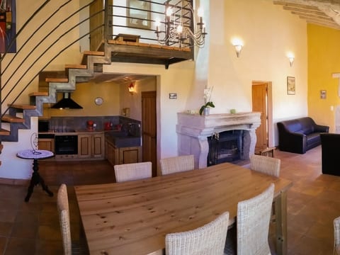 Komfortables Ferienhaus mit Privatpool