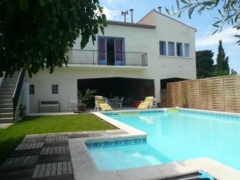 Schönes Ferienhaus mit Pool