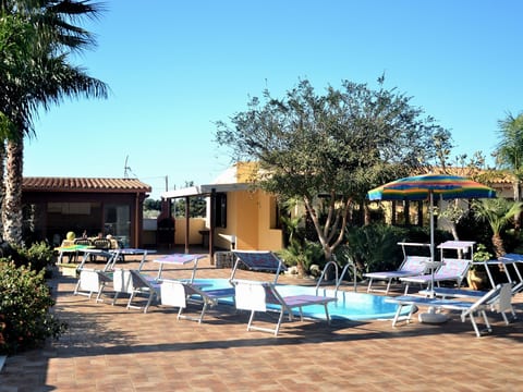 mit eigenem Pool