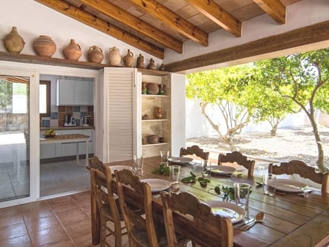 Finca "Valls" mit Garten, Grill und Terrasse