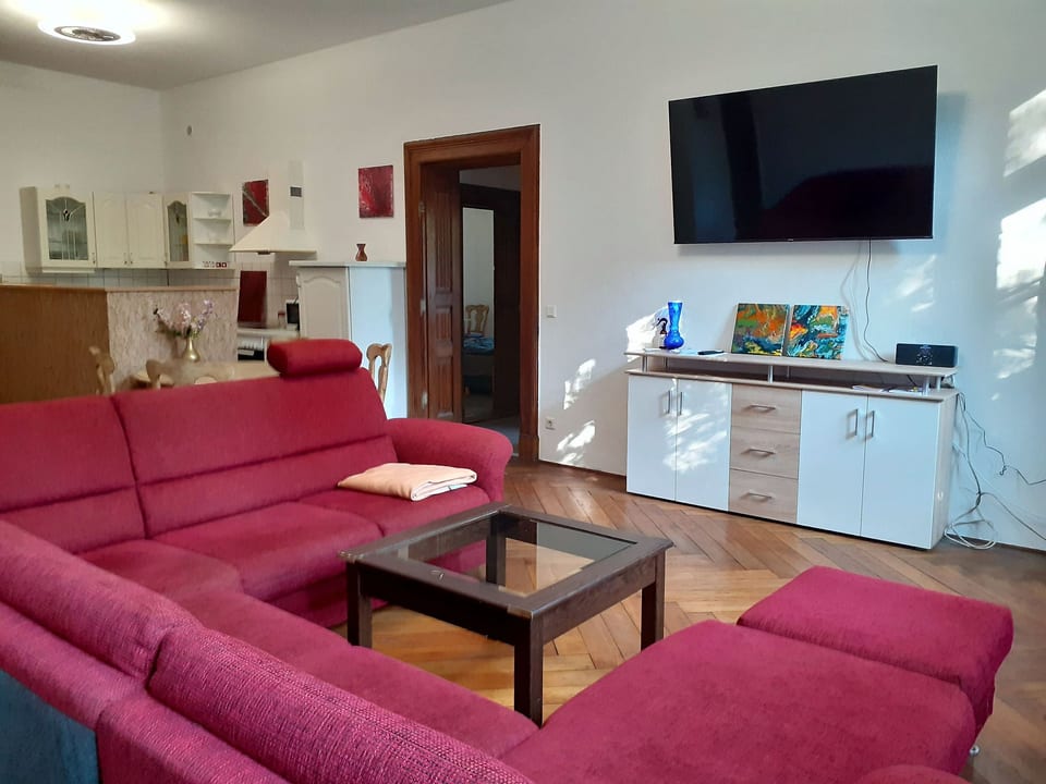 Apartamento con estacionamiento privado - Jüterbog