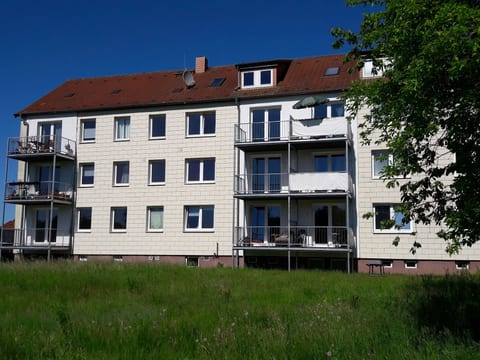 Wohnung in Lelkendorf mit Großem Balkon