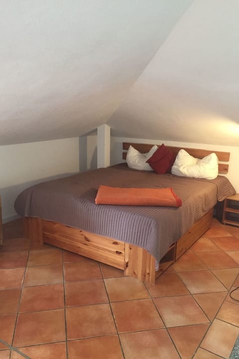 Schöne Wohnung mit Seeblick und drei Balkonen