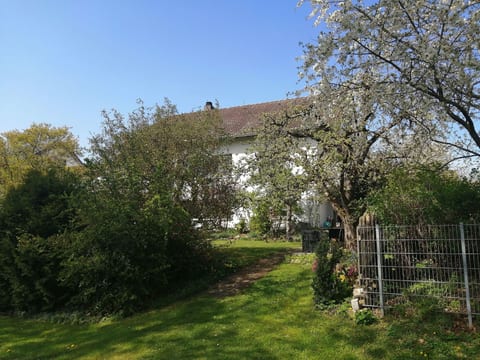 Große Ferienwohnung in Sinbronn mit Garten