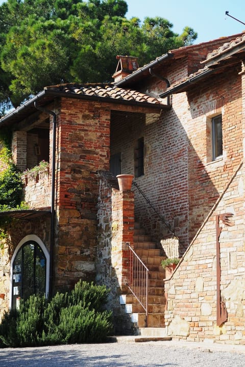Appartement in Castiglione Del Lago mit Grill, Terrasse und gemeinsamem Pool