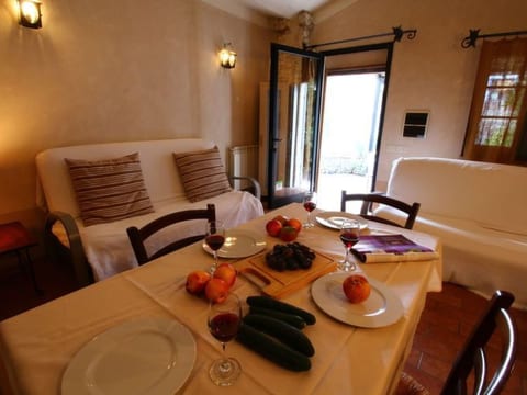 in Castiglione Del Lago mit Garten, Grill und Terrasse