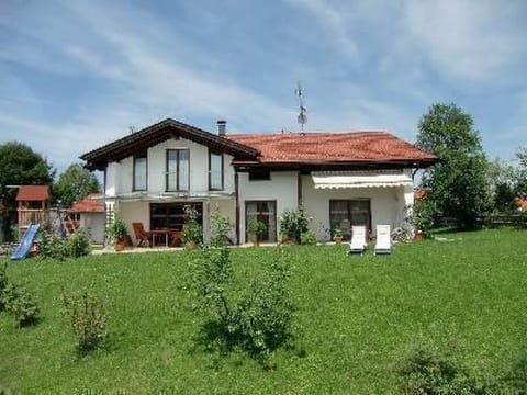 Appartement mit Terrasse