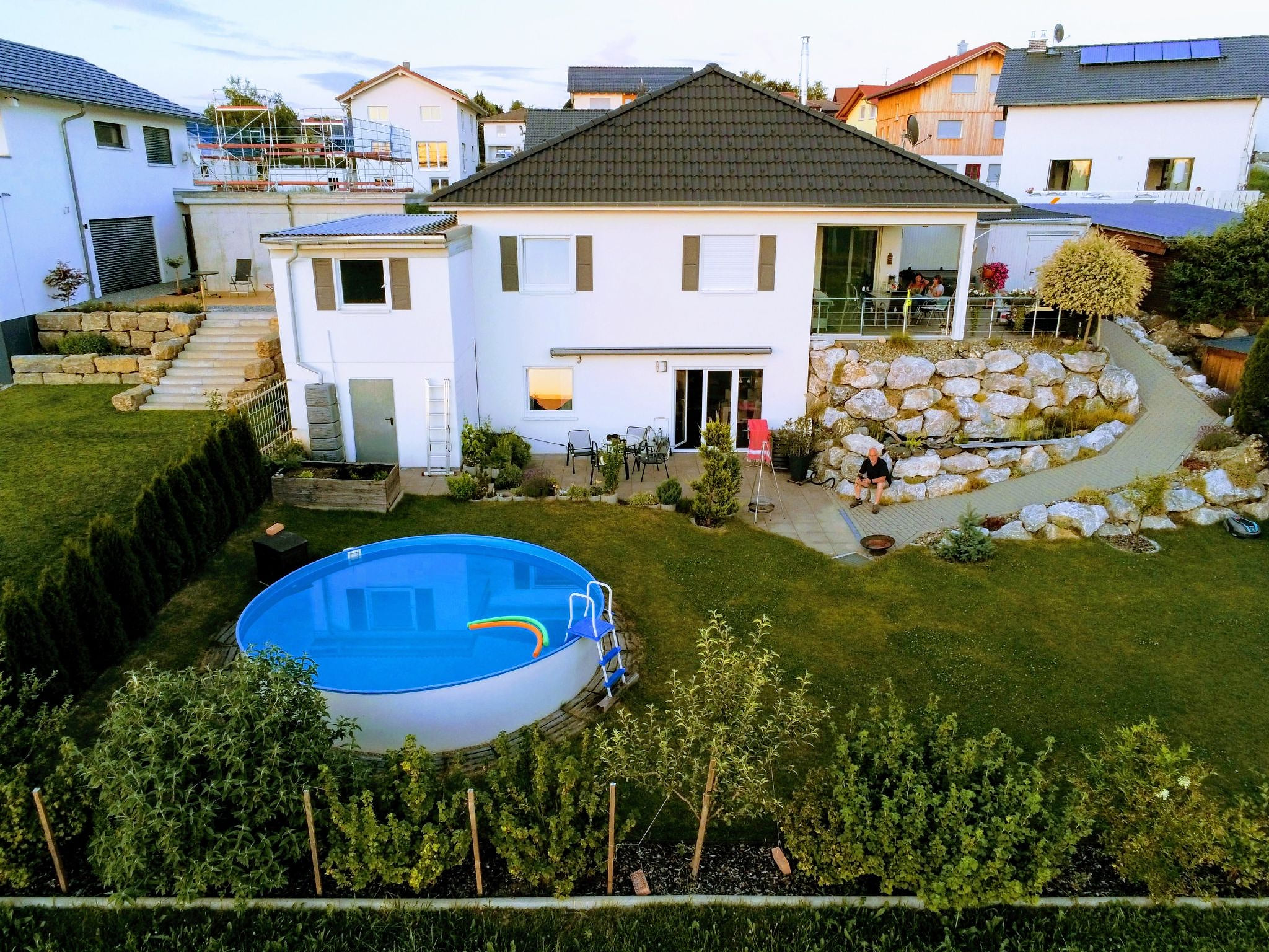 Wohnung mit großer Gartenterrasse und Ausblick