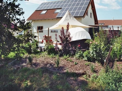 Nichtraucher- Ferienwohnung mit Balkon