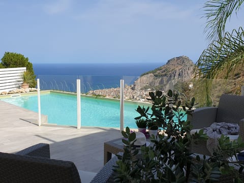 mit Privatpool für 10 Personen in Cefalù, Sizilien